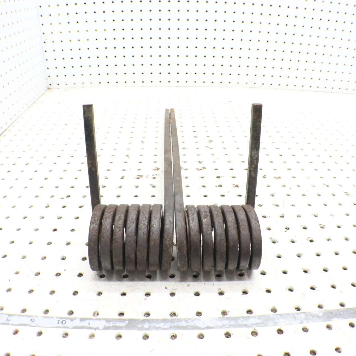 2007 Arctic Cat F6 L & R Rear Suspension Torsion Springs 1704-504; 1704-505