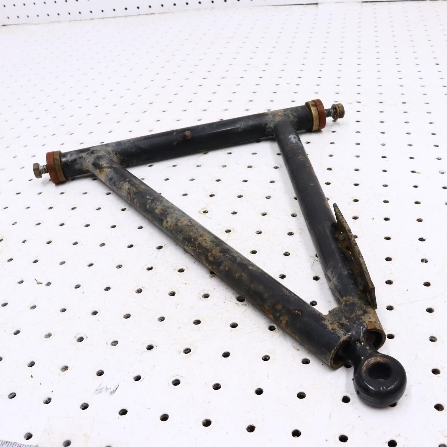 1996 POLARIS XPLORER 300 FRONT RIGHT A ARM 2200532; 2202275 