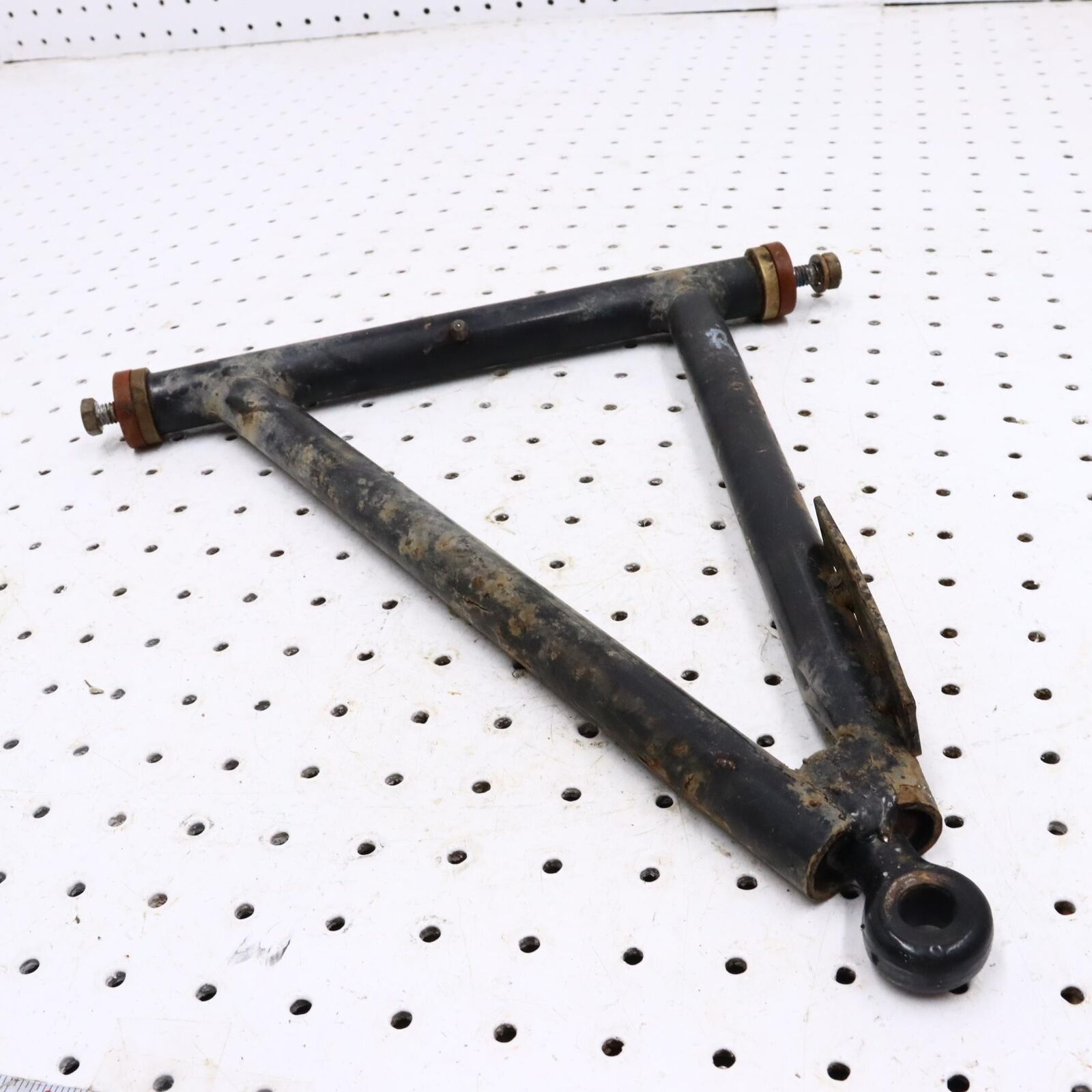 1996 POLARIS XPLORER 300 FRONT RIGHT A ARM 2200532; 2202275 