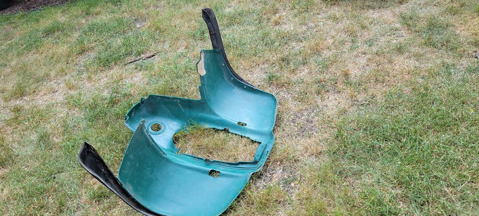 1998 Polaris Xplorer 400l Front Fender 2631928-195 2632303-195