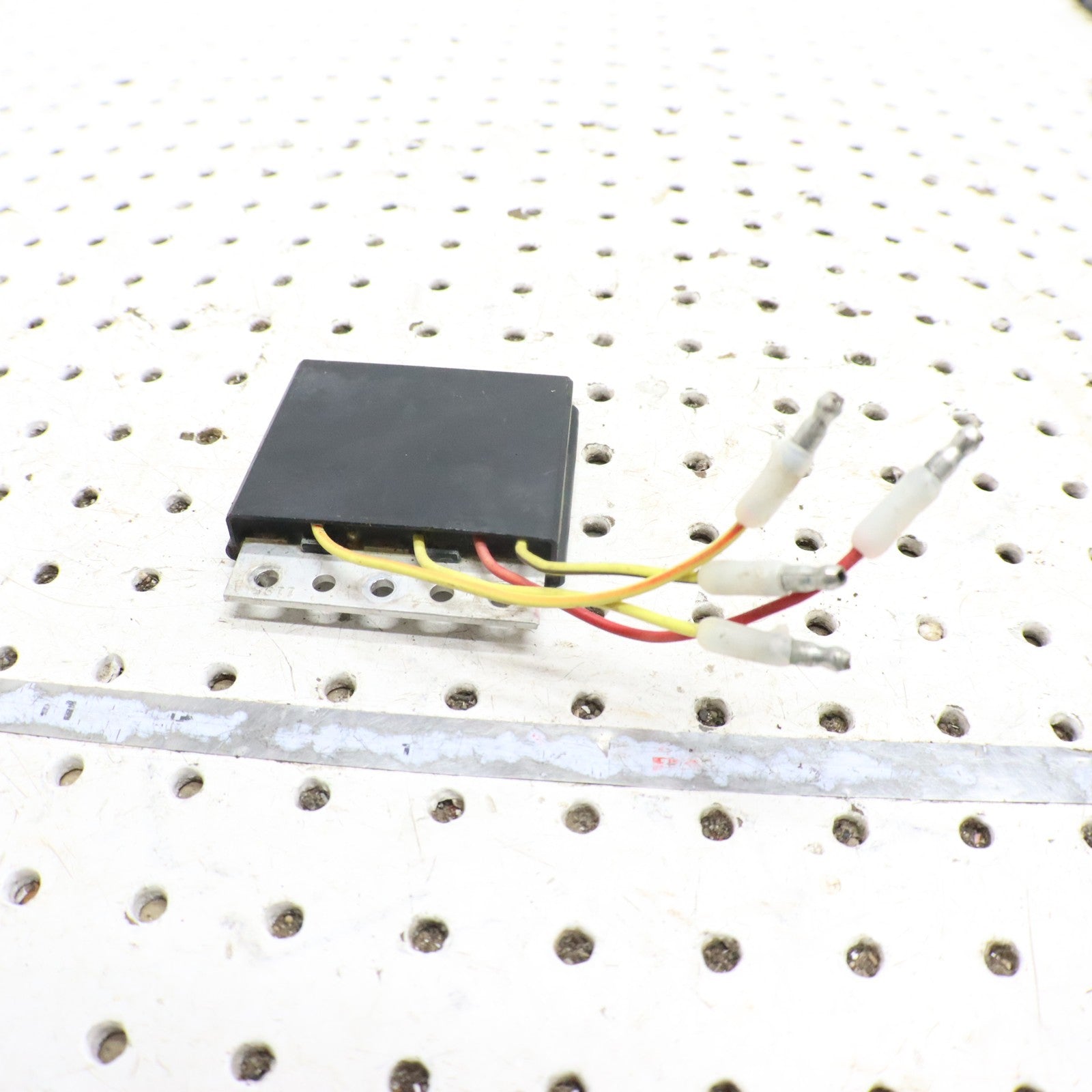 1995 Polaris Xplorer 400 Voltage Regulator 4060113 2205046 LR-35