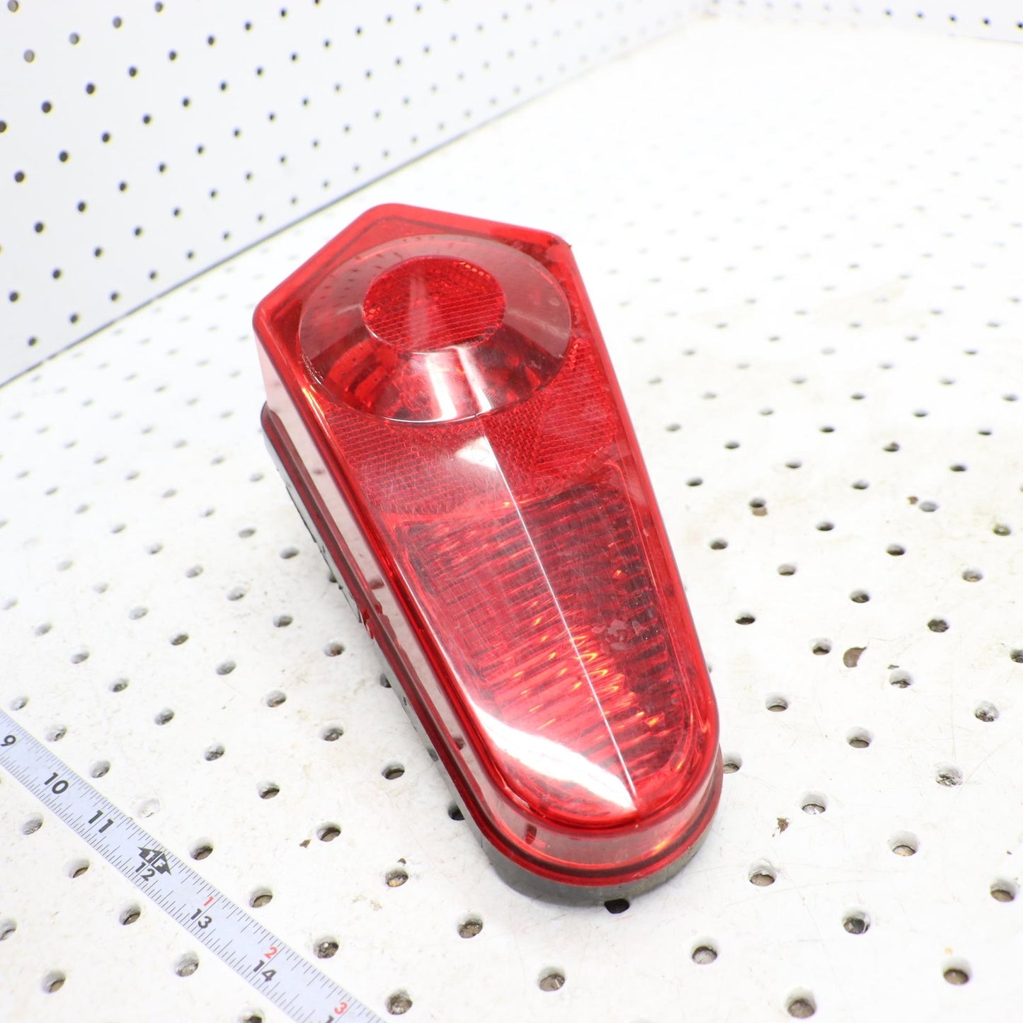 2016 POLARIS SPORTSMAN 570 TAIL LIGHT BRAKE LIGHT LEFT 2411153