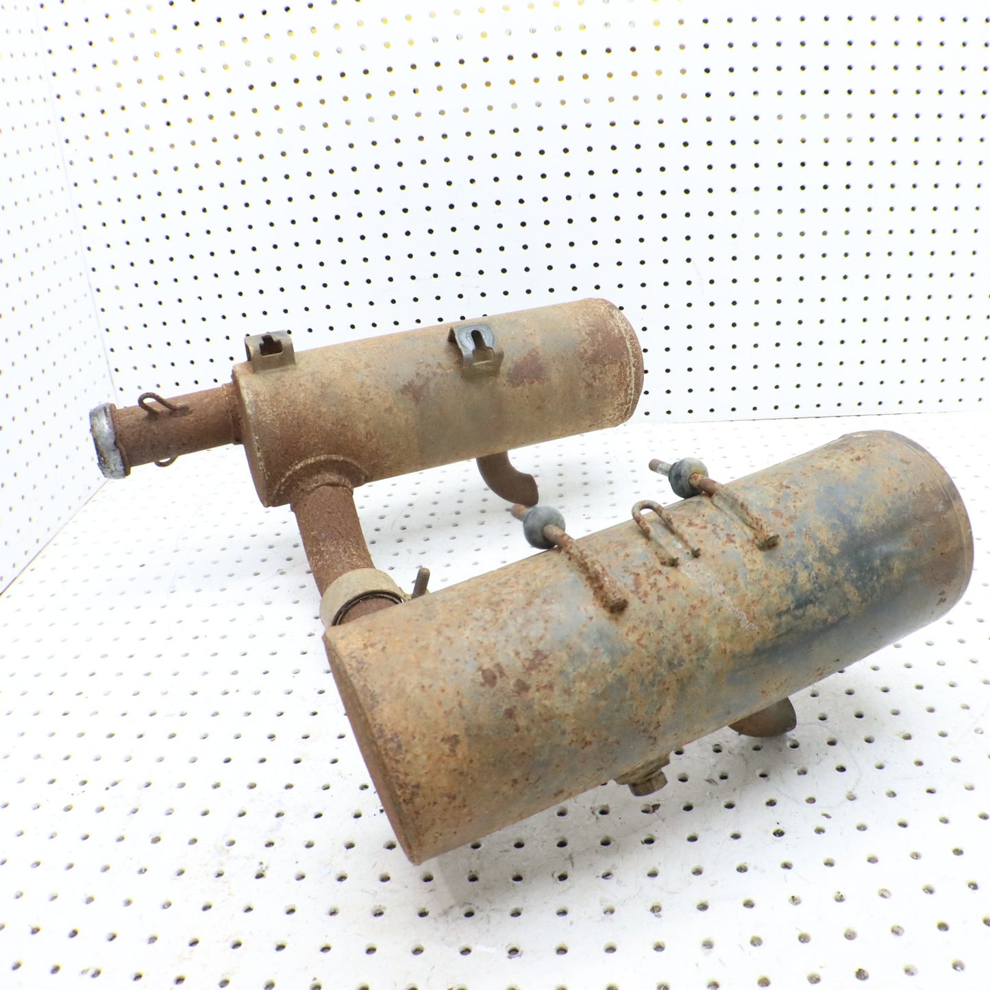 2009 Polaris Sportsman 800 Exhaust Muffler L & R 1261735-489; 1261799-489 