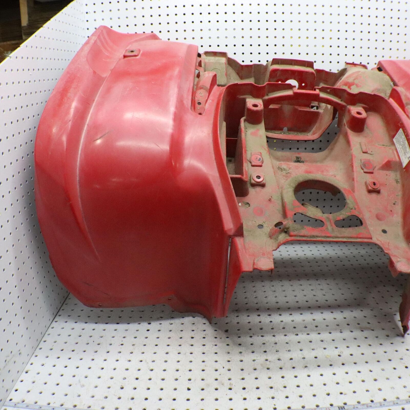 2013 YAMAHA GRIZZLY 700 REAR FENDER CAB 1HP-F1600 RED