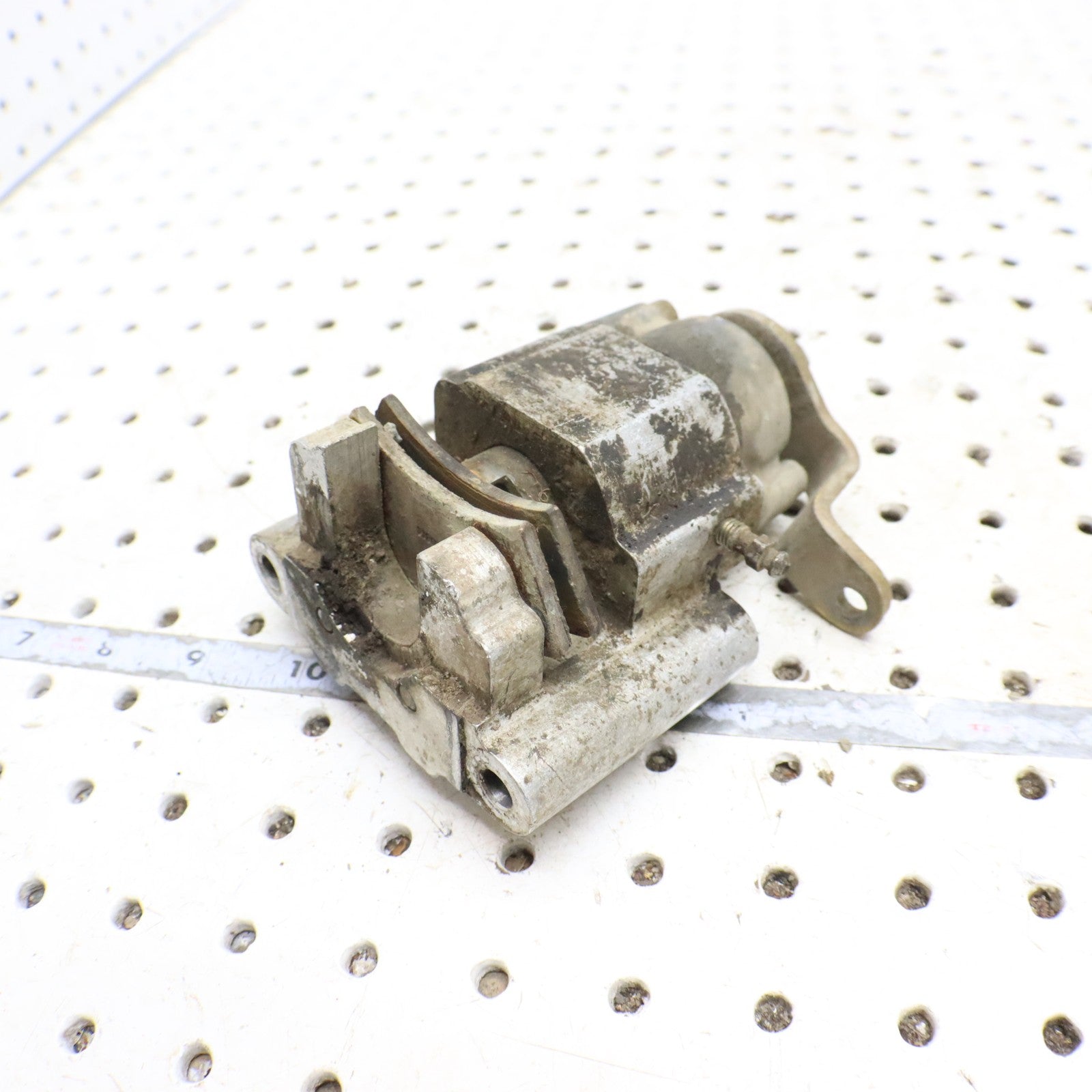 1998 Polaris Xplorer 400l Brake Caliper Rear 1910226