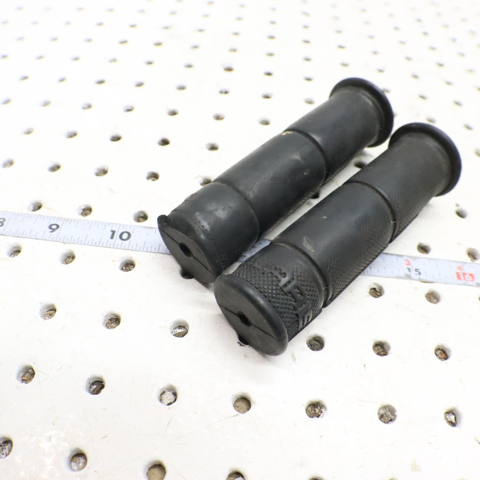 2009 Polaris Sportsman 800 Handlebar Grips 5413578-070