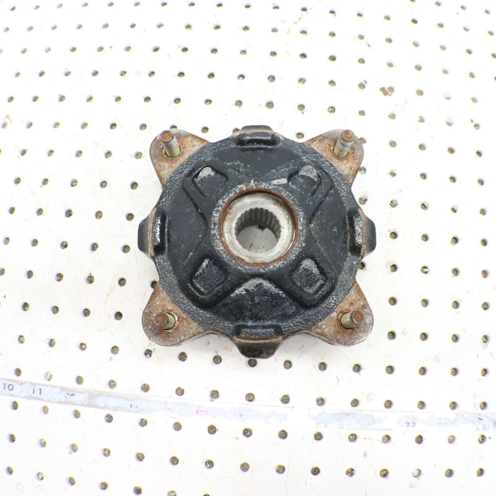 2013 Polaris Ranger 800 Front Wheel Hub 5137659-067