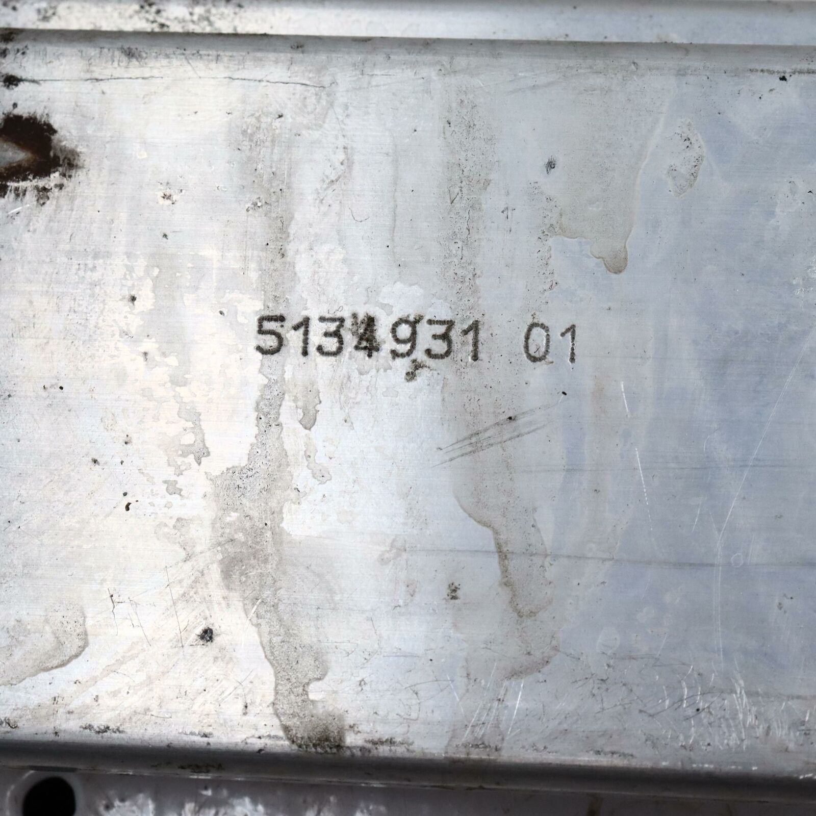 2006 POLARIS CLASSIC 700 ENGINE MOTOR MOUNT BRACKET 5134931
