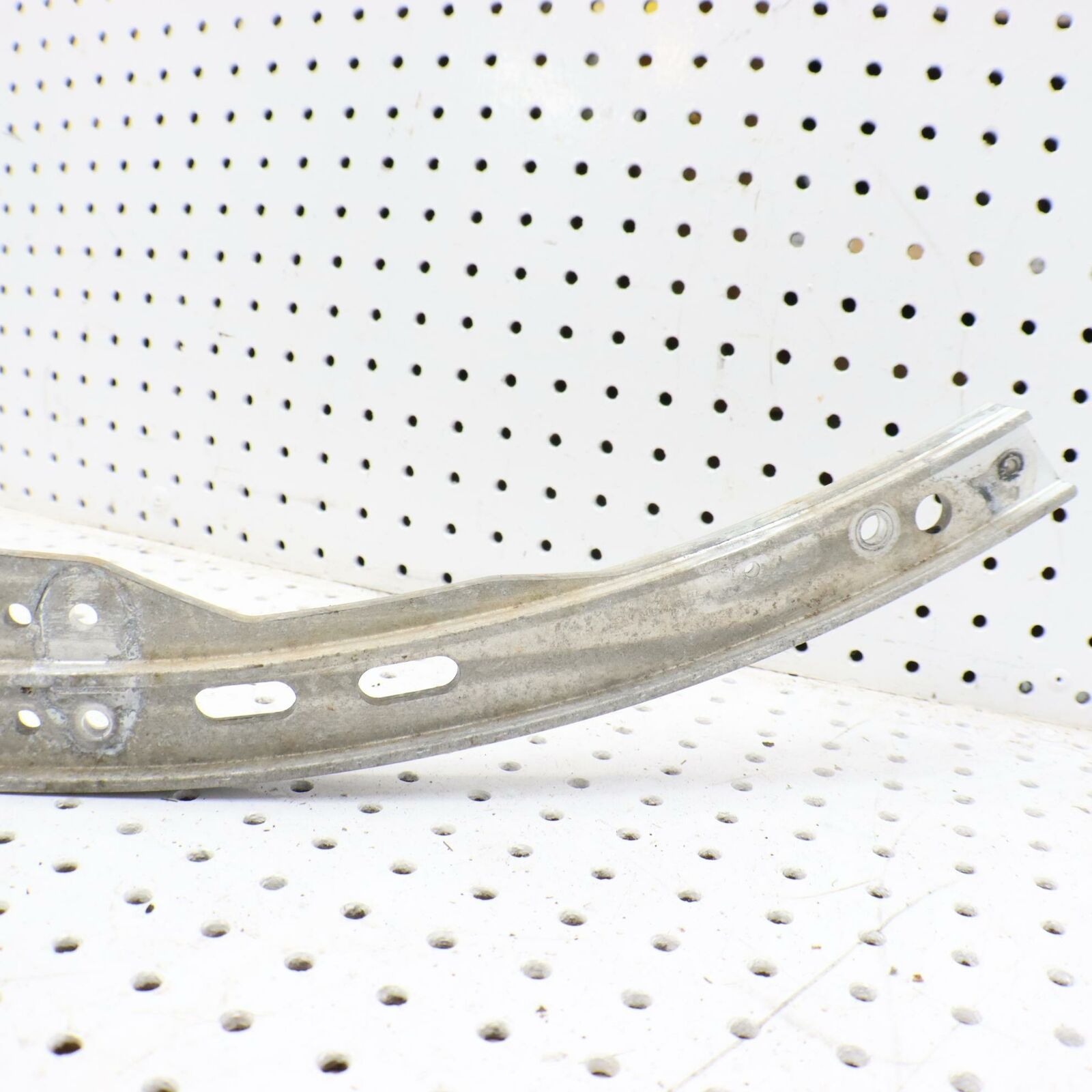2007 POLARIS IQ 600 RIGHT SLIDING SKID FRAME SUSPENSION RAIL 1542131