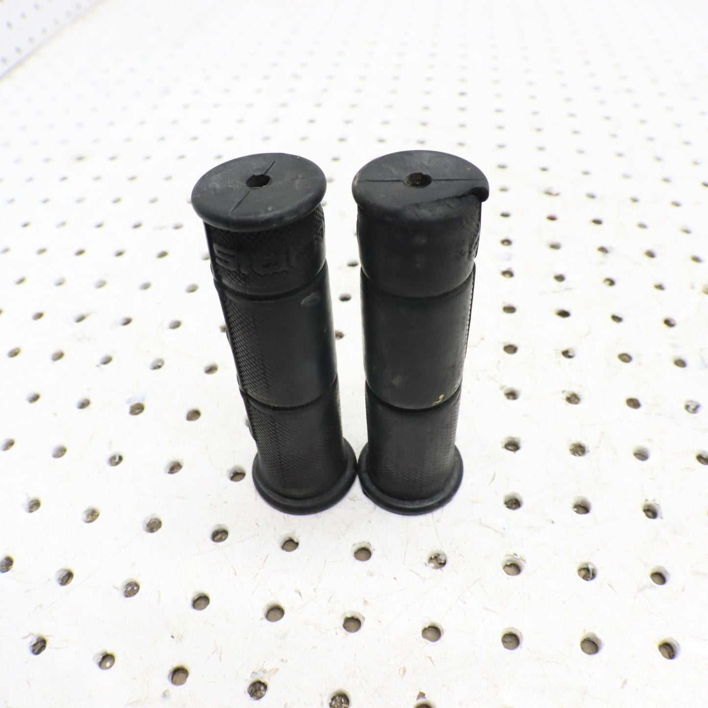 2009 Polaris Sportsman 800 Handlebar Grips 5413578-070