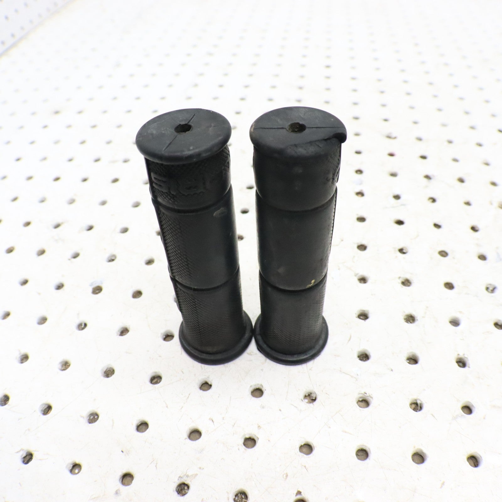 2009 Polaris Sportsman 800 Handlebar Grips 5413578-070