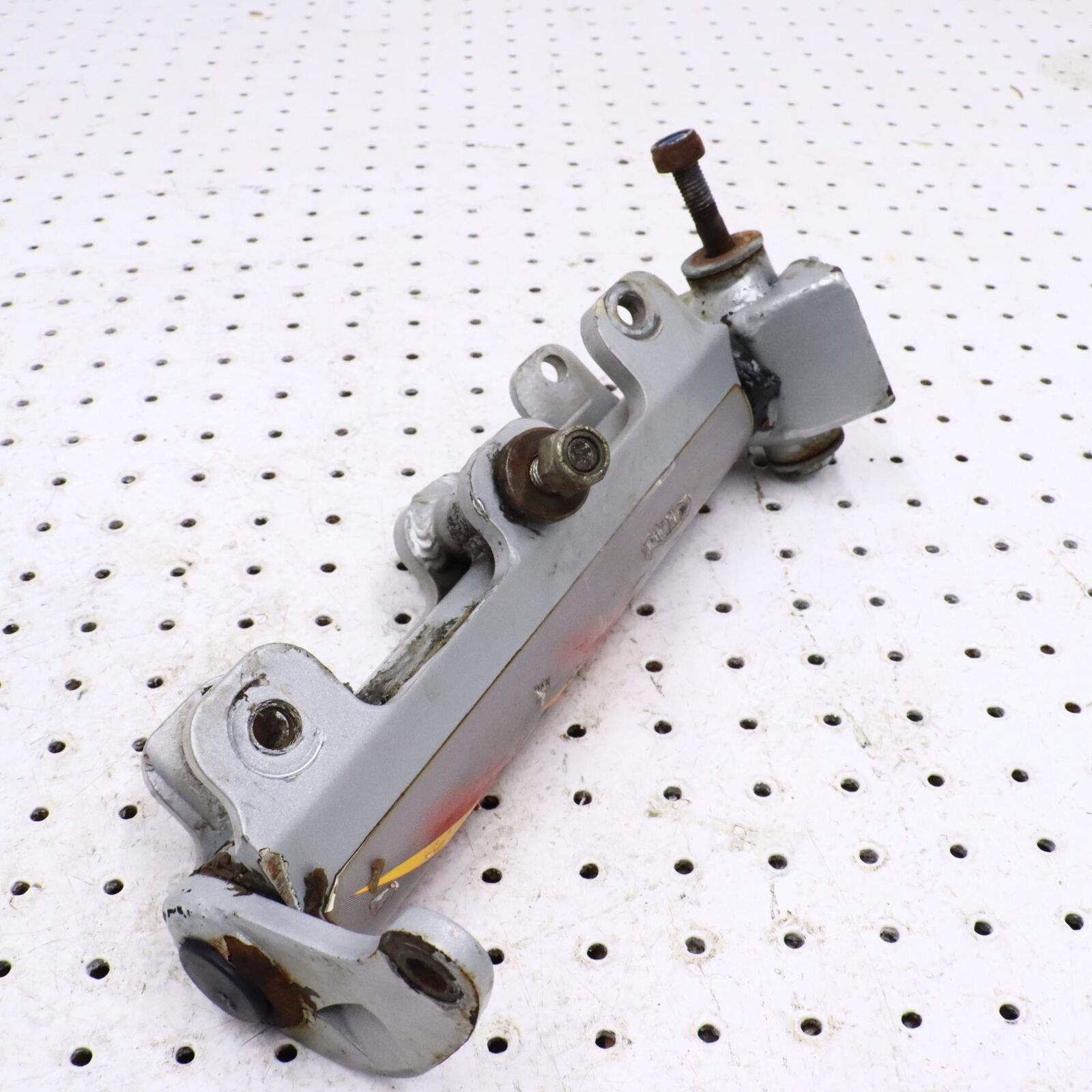 2002 ARCTIC CAT ZR 600 LEFT FRONT STEERING ARM SPINDLE KNUCKLE 0703-661