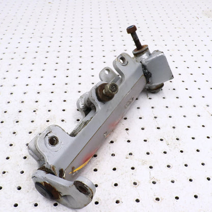 2002 ARCTIC CAT ZR 600 LEFT FRONT STEERING ARM SPINDLE KNUCKLE 0703-661