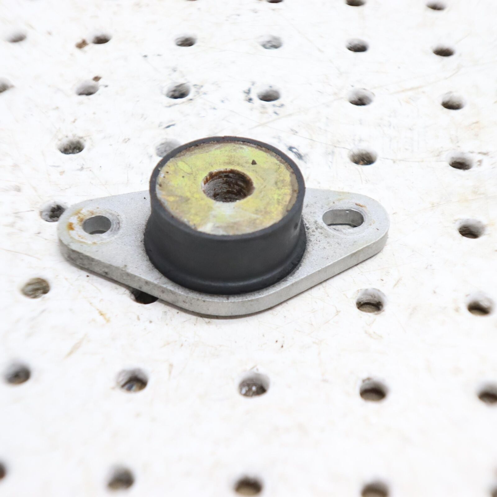 2015 POLARIS SWITCHBACK 800 MOTOR ENGINE MOUNT 3022713; 3023293