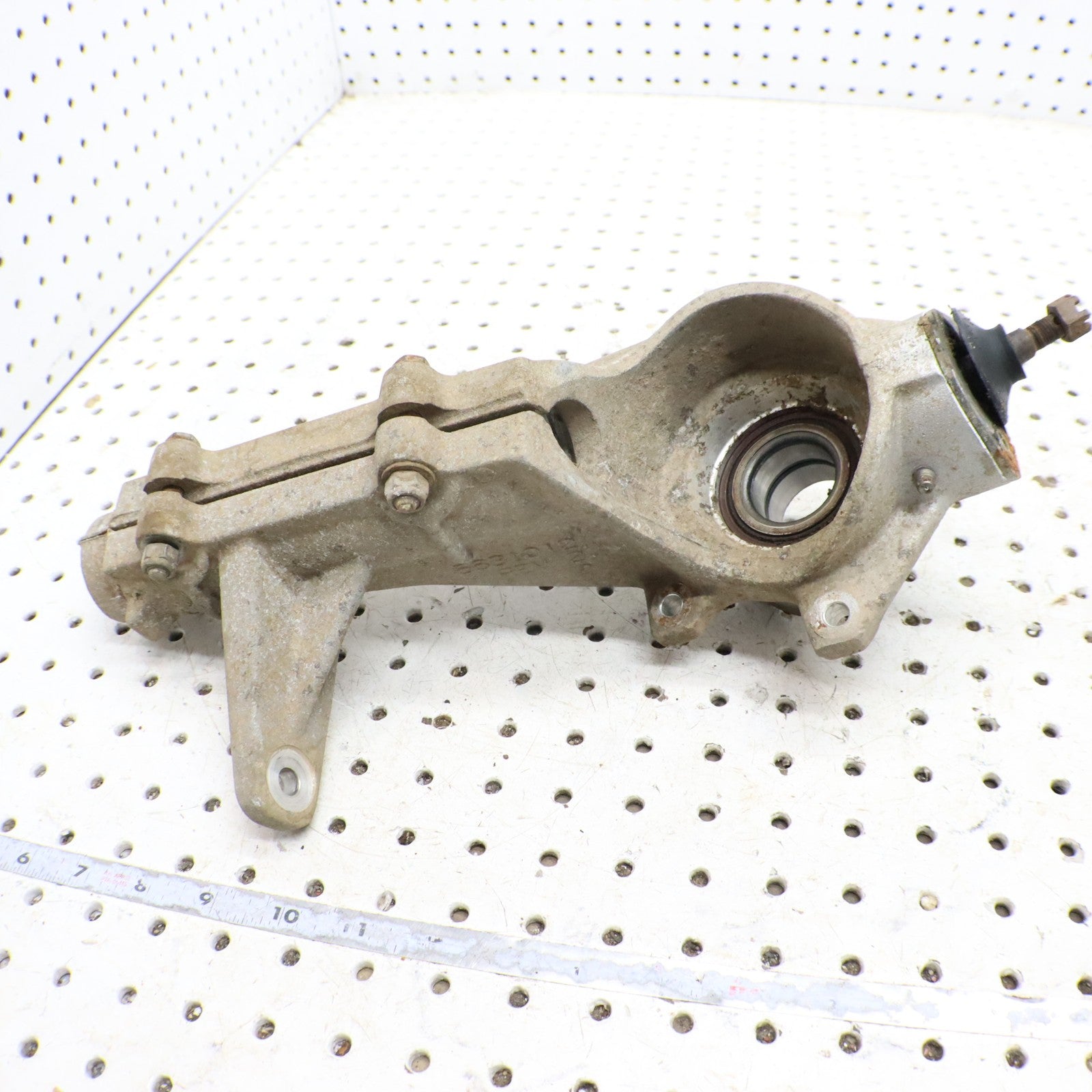 2004 Polaris Sportsman 500 Front Hub Strut LEFT 5132301 1822653