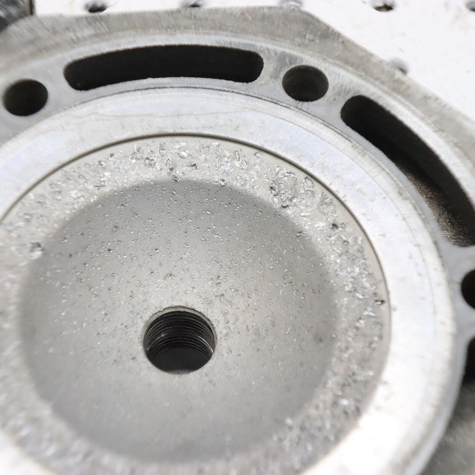2002 ARCTIC CAT ZR 500 CYLINDER HEAD 3005-797 DINGED UP DOME