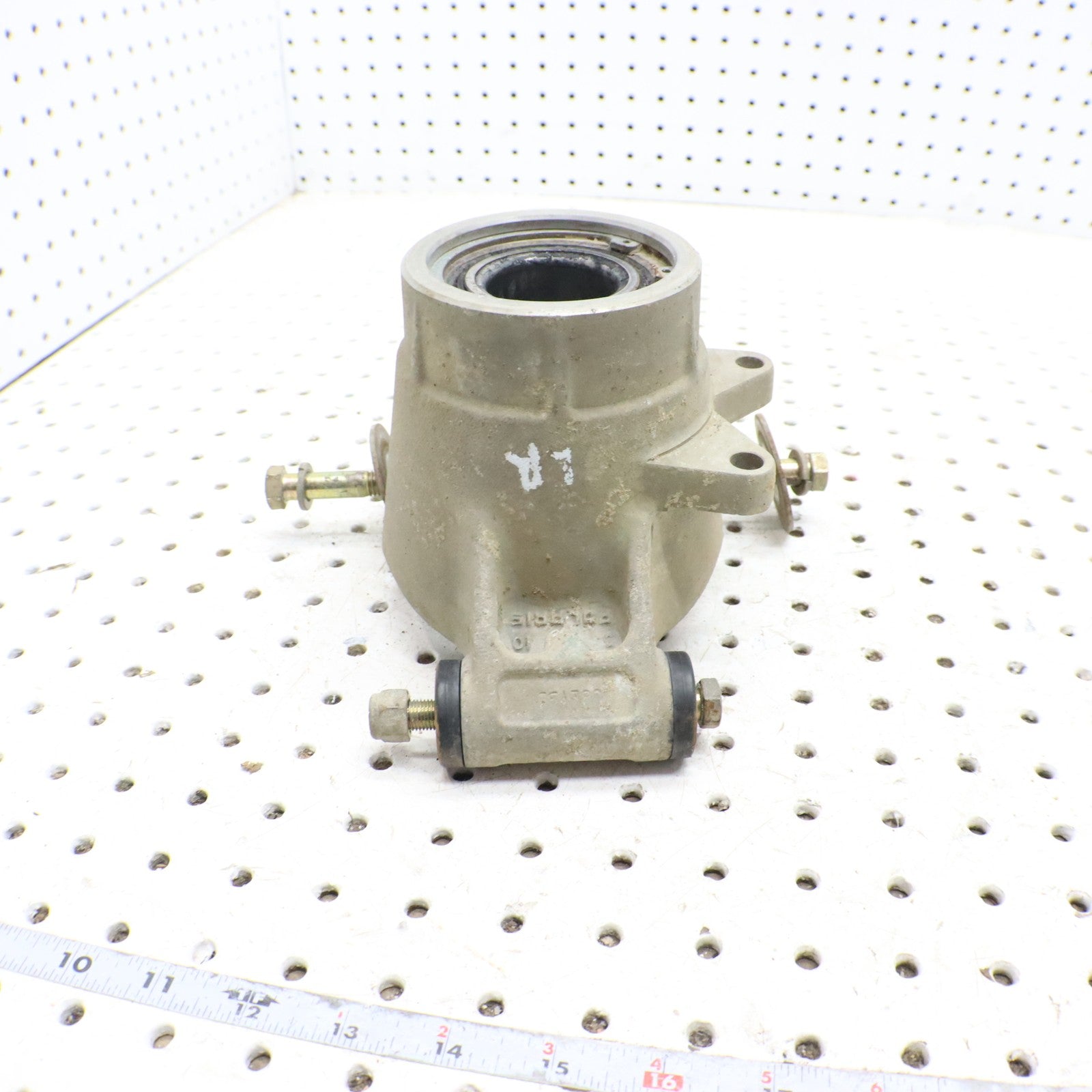 2009 Polaris Sportsman 800 Bearing Carrier Knuckle Rear 5135563 LEFT REAR 