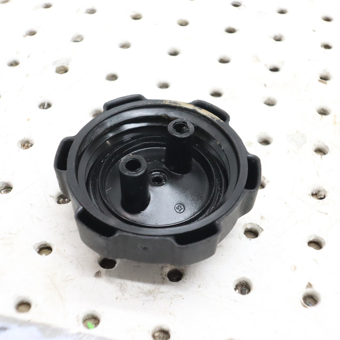 2016 Arctic Cat M8000 Oil Tank Cap Cover Lid 2670-447; 2670-643