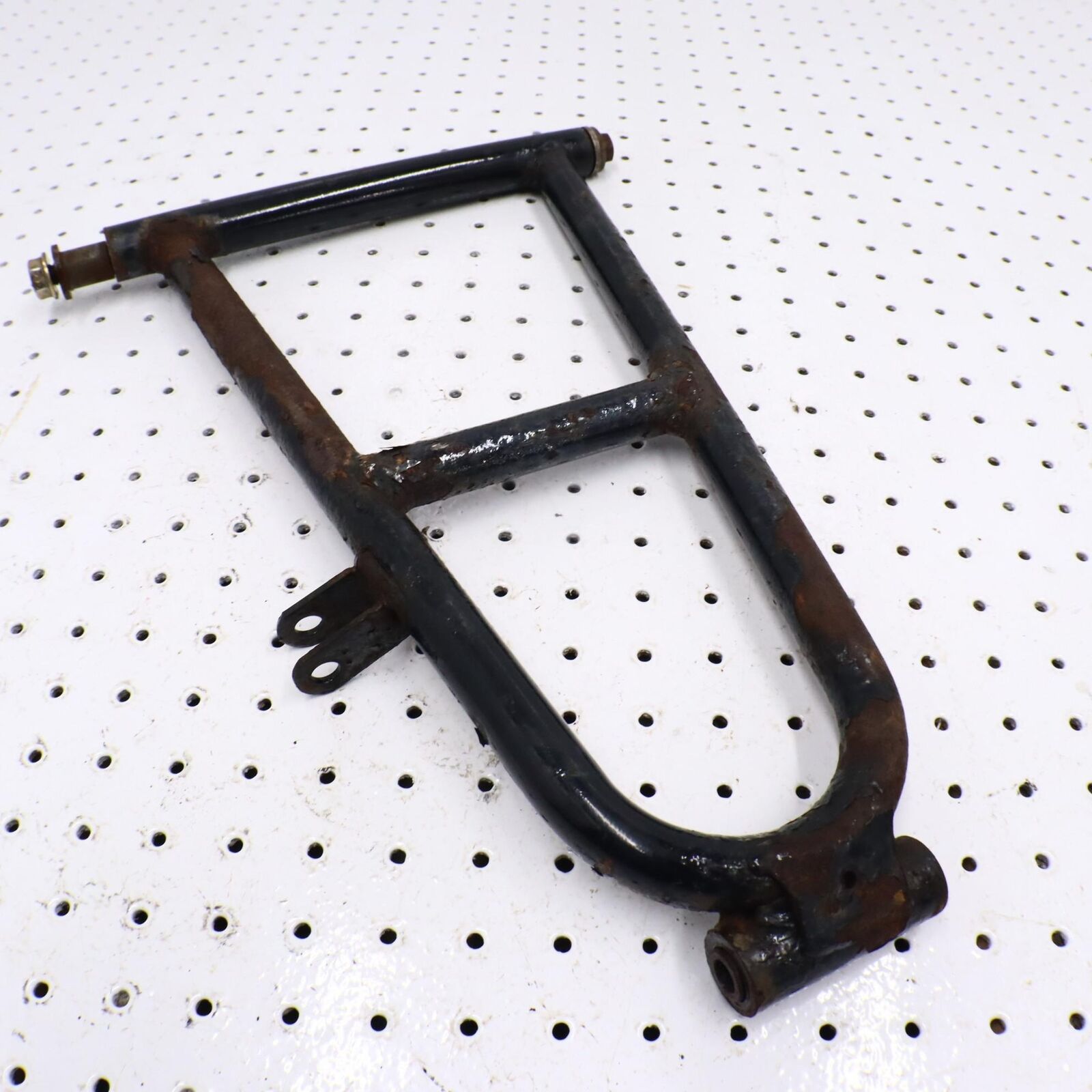 2002 ARCTIC CAT ZL 600 RIGHT FRONT LOWER SUSPENSION CONTROL A ARM 0703-532 