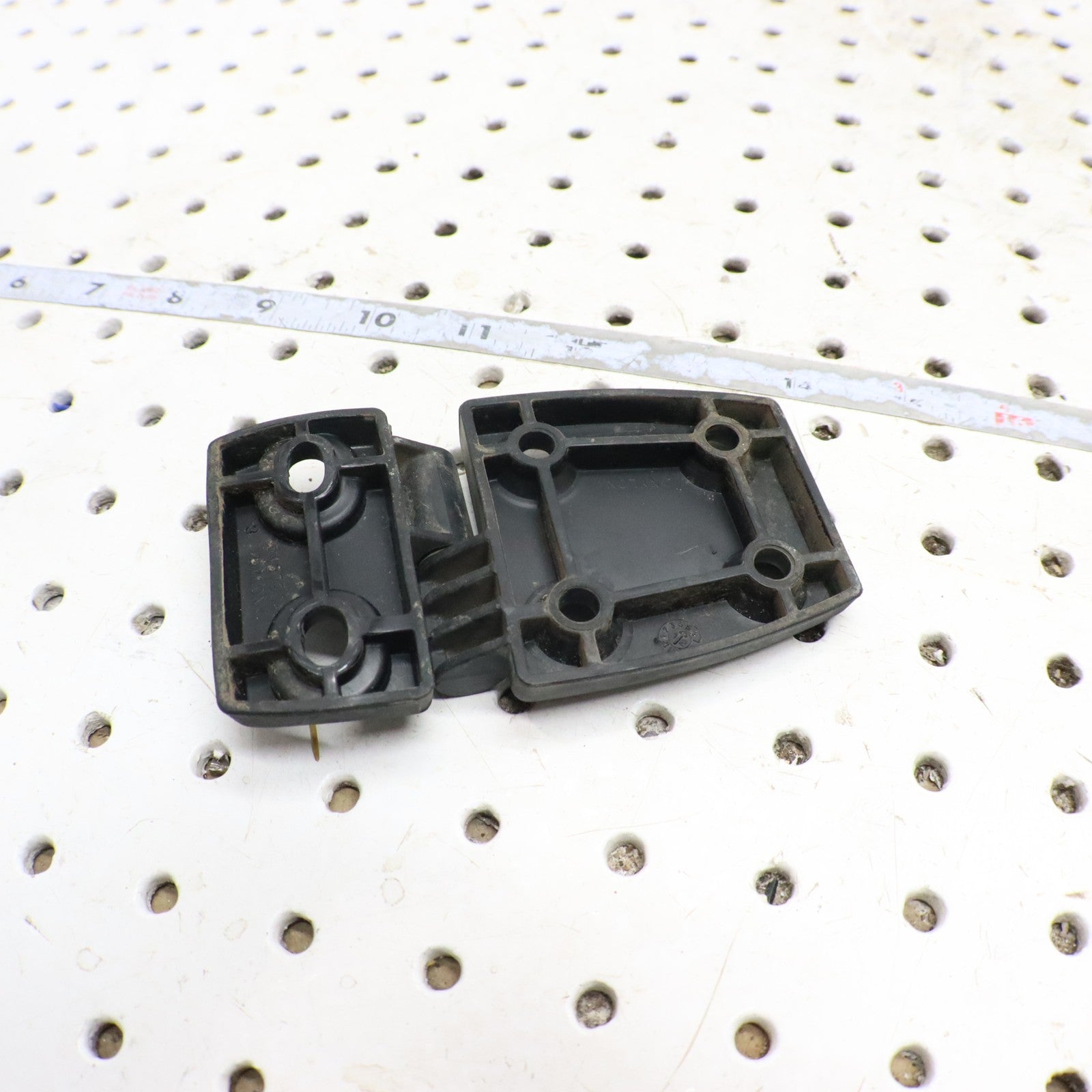 2013 Polaris Ranger 800 Hood Hinge 5437902