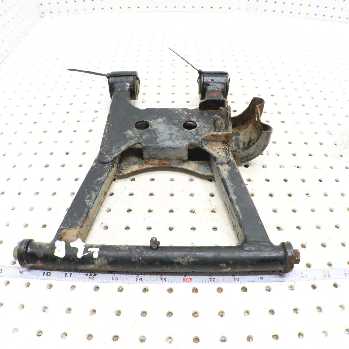2008 Polaris Sportsman 800 Lower Left Rear Control A Arm  1015888-067