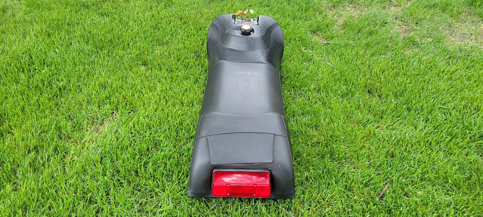 1999 Arctic Cat Zl 600 Seat, GAS TANK, FUEL PUMP 0770-311; 0670-894; 3005-268