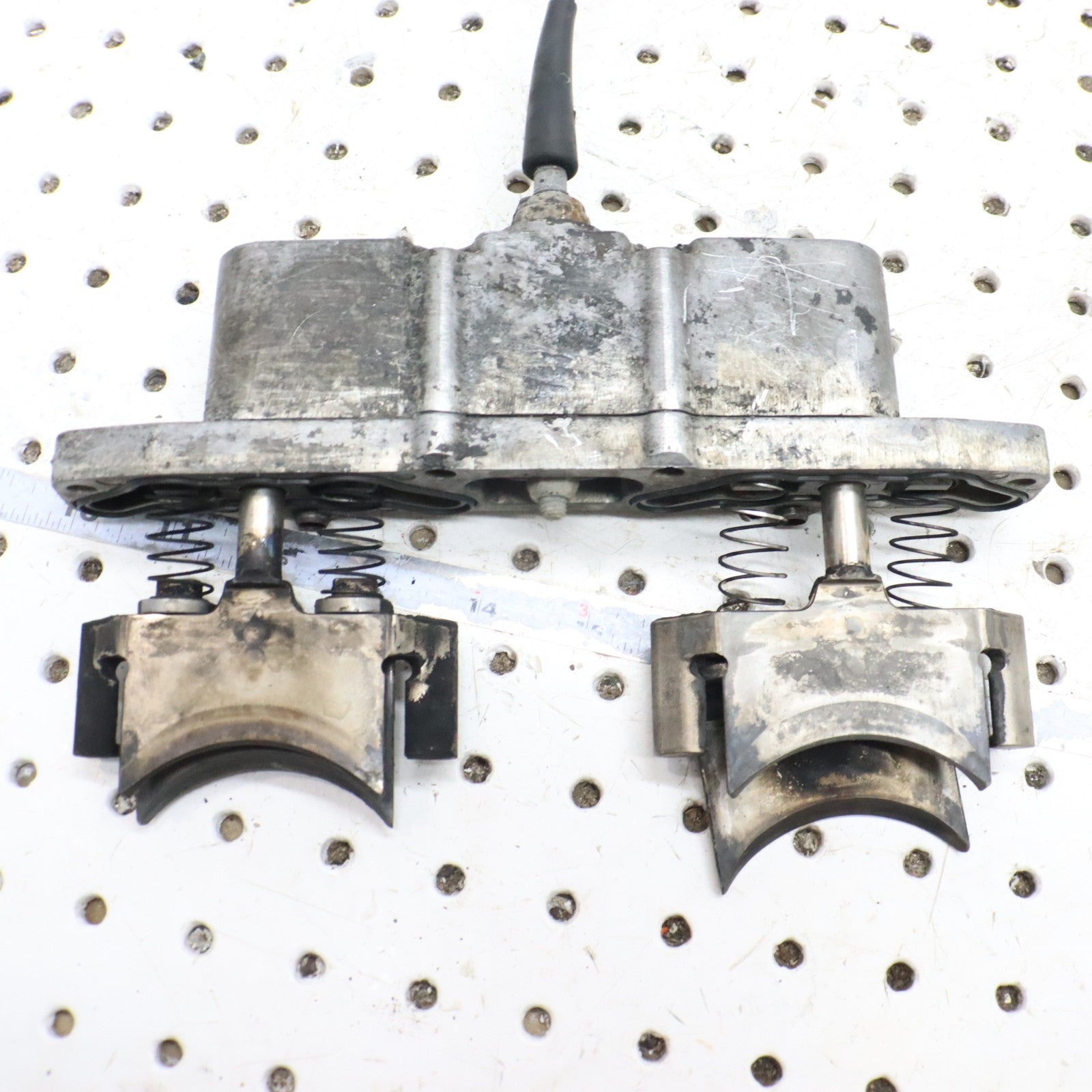 2017 Polaris Pro Rmk 800 Exhaust Valve Assembly 2205698