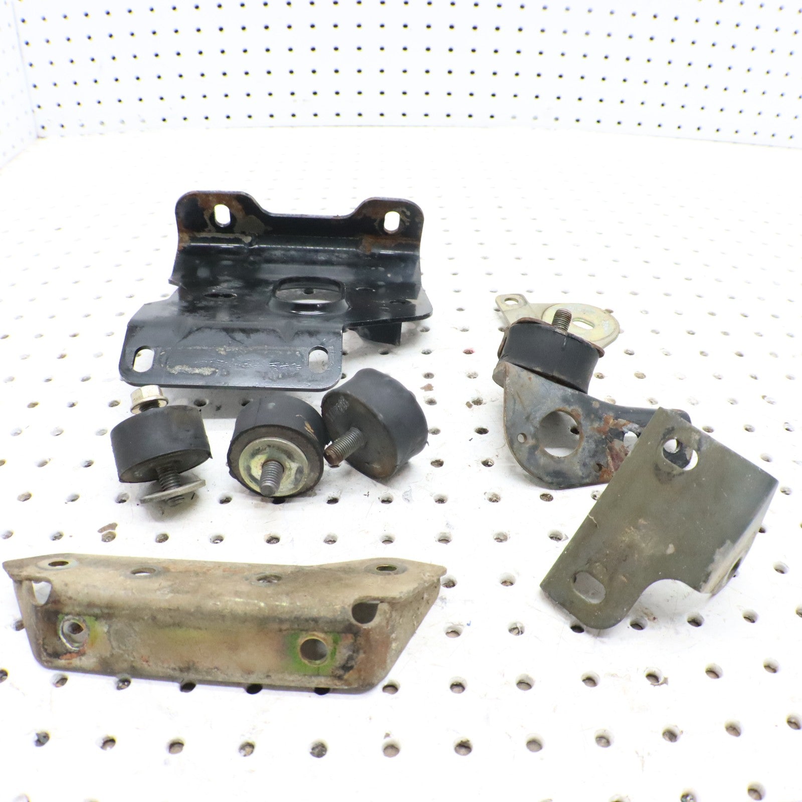 2008 Polaris Sportsman 800 Engine Motor Mounts 5244771-067 1013134-067 5247368 