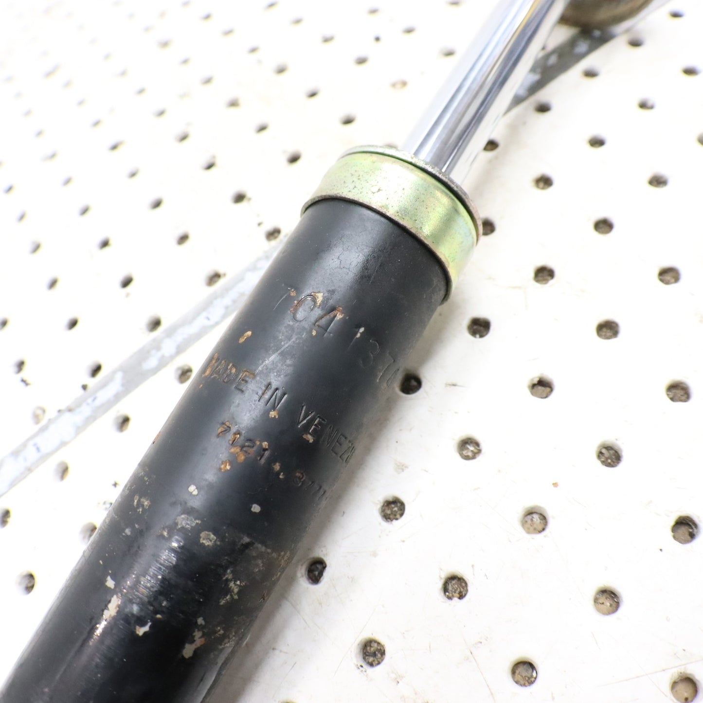 1998 Polaris Xplorer 400l Front Shock 7041755 ; 2201460