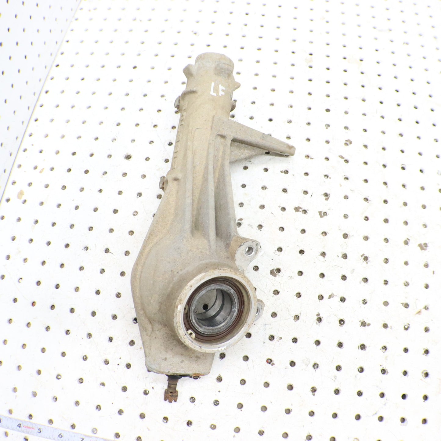2004 Polaris Sportsman 500 Front Hub Strut LEFT 5132301 1822653