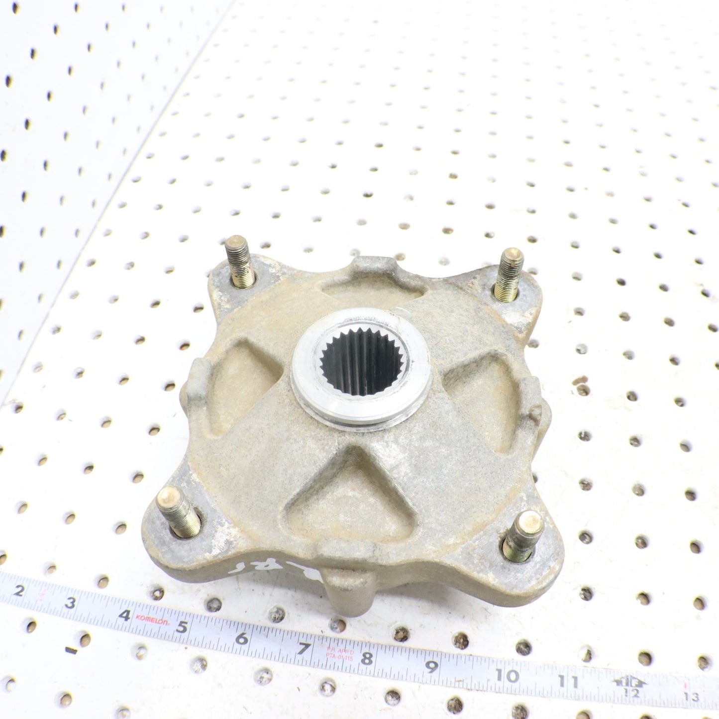2015 Polaris Sportsman 570 Wheel Hub 5135113 5143629 REAR