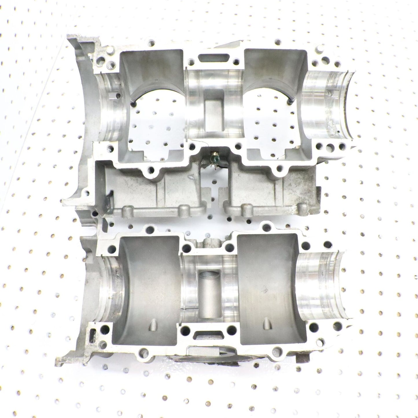 2006 POLARIS FUSION 600 CRANK CASE ENGINE CASE 1202738 2203037