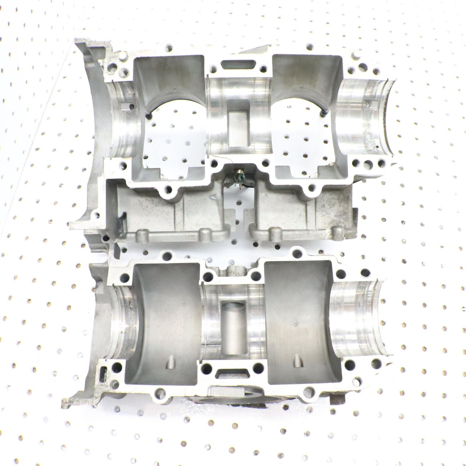 2006 POLARIS FUSION 600 CRANK CASE ENGINE CASE 1202738 2203037