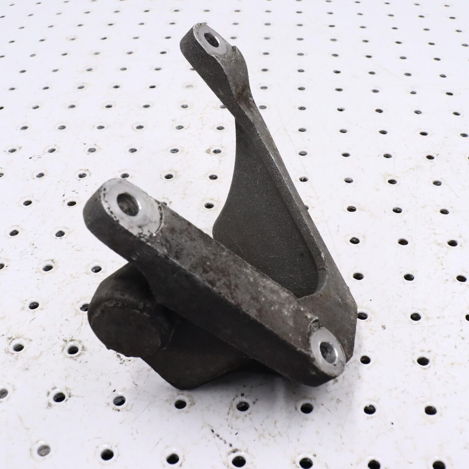 1999 ARCTIC CAT ZL 600 ENGINE MOUNT BRACKET  0708-045 