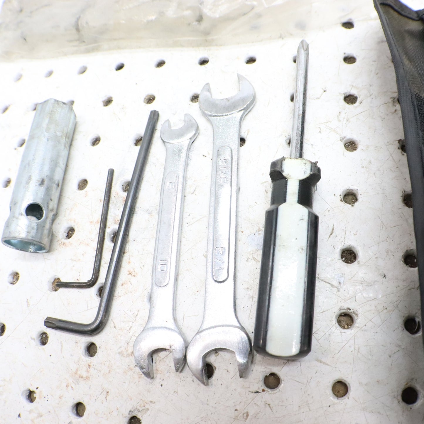 2009 Polaris Sportsman 800 Tool Kit 2874735