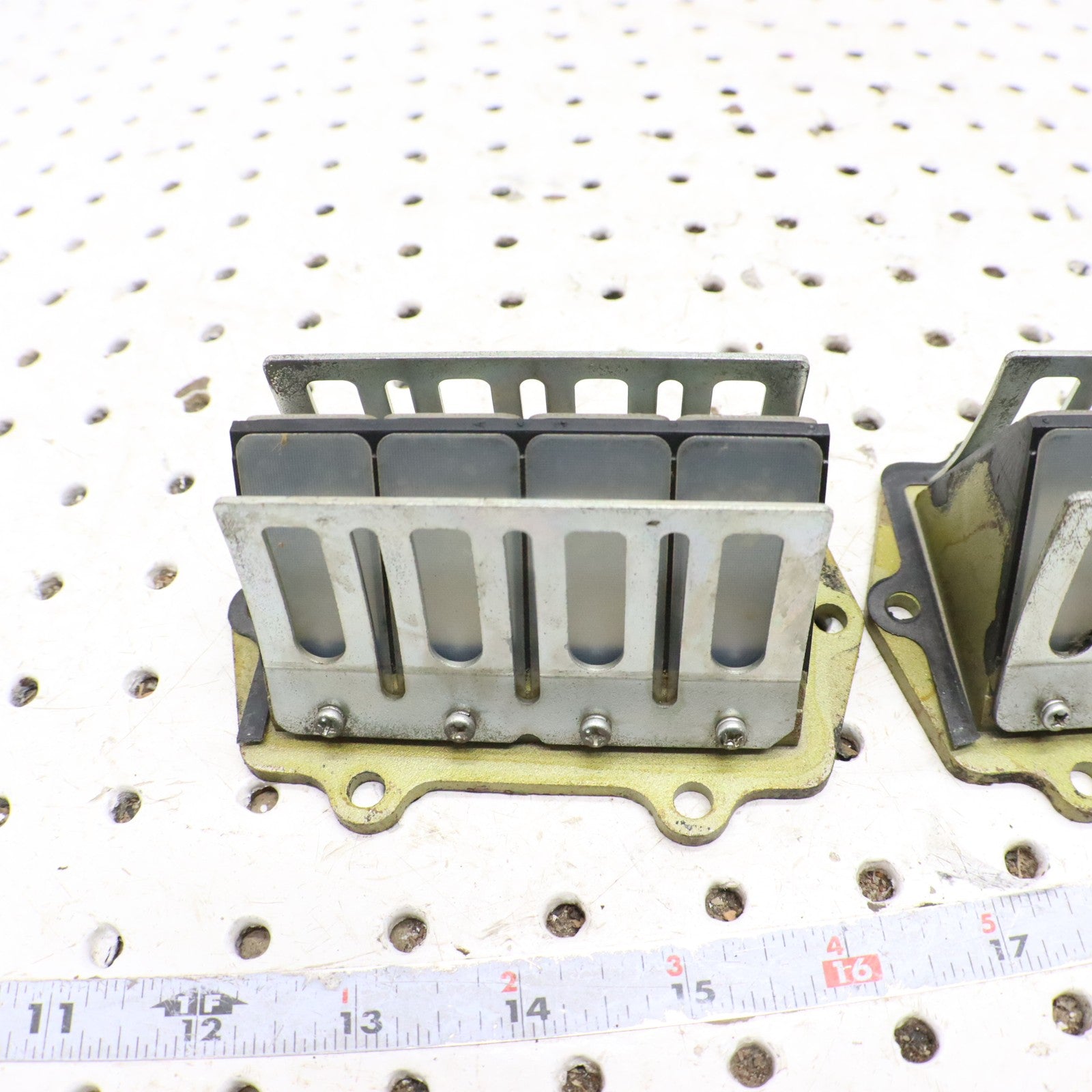 2009 Arctic Cat Crossfire R 8 Intake Reed Block Reeds 3007-534 GOOD