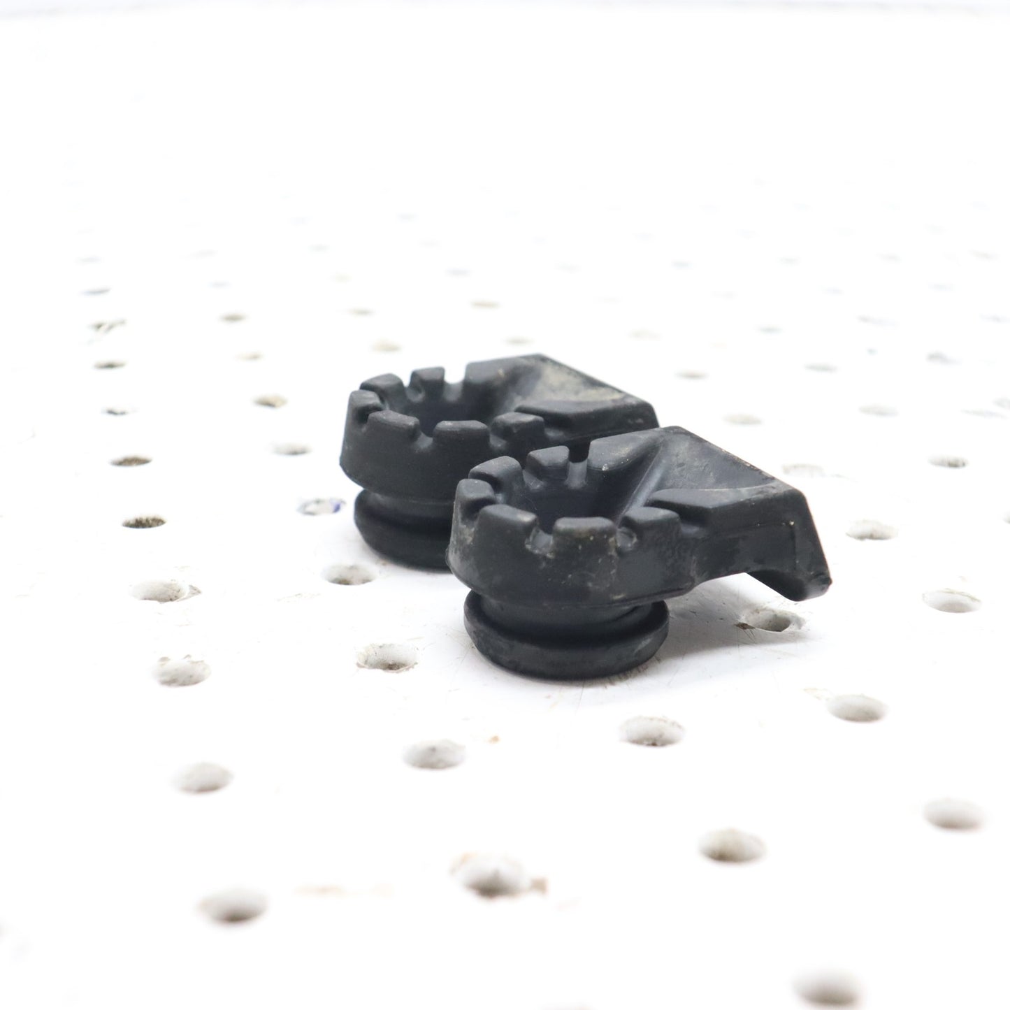 2016 Polaris Sportsman 570 SEAT LATCH GROMMET 5415539