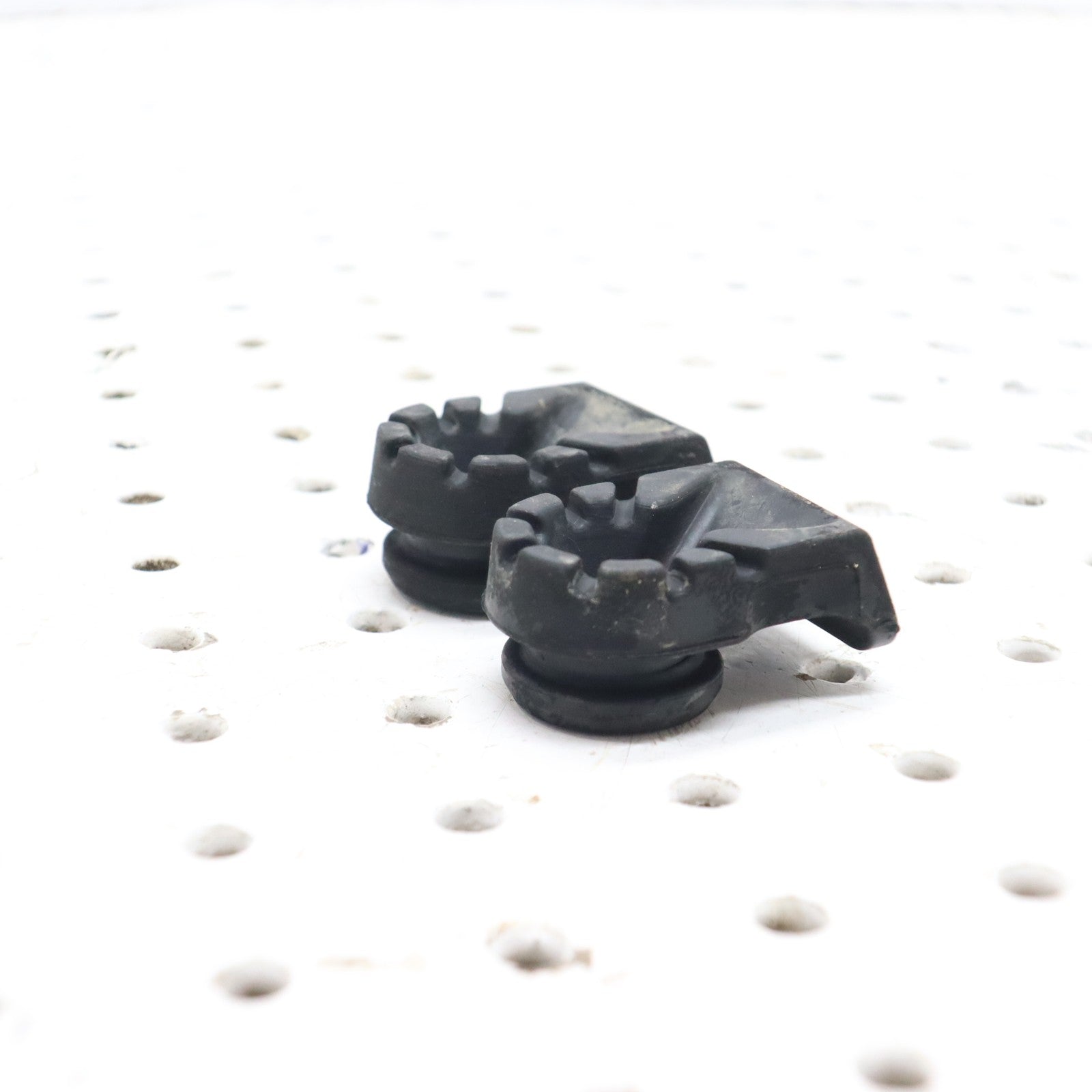 2016 Polaris Sportsman 570 SEAT LATCH GROMMET 5415539