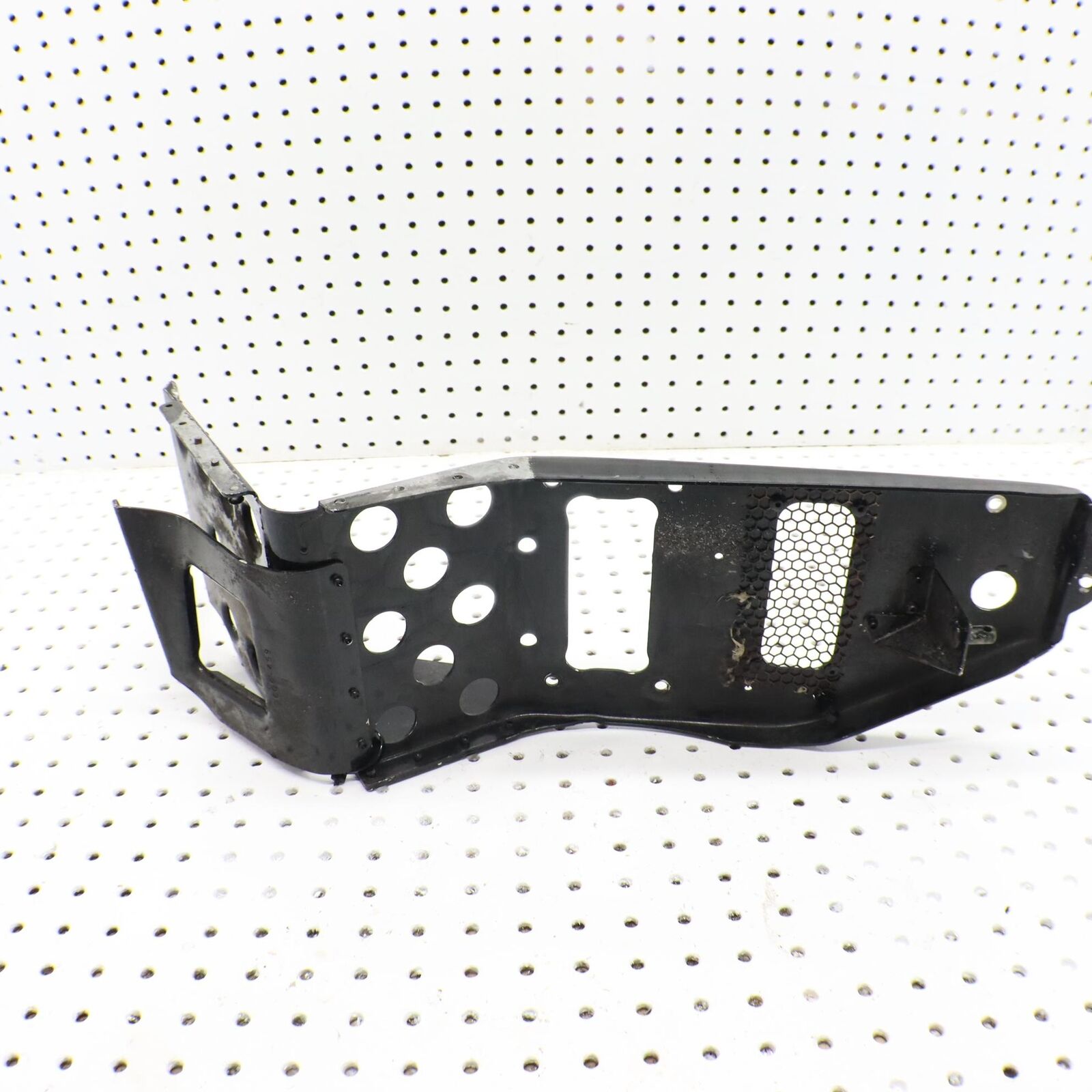 2002 ARCTIC CAT ZR 600 LEFT FRONT FOOT HOLDER REST STAY FOOTREST WELL 1706-885