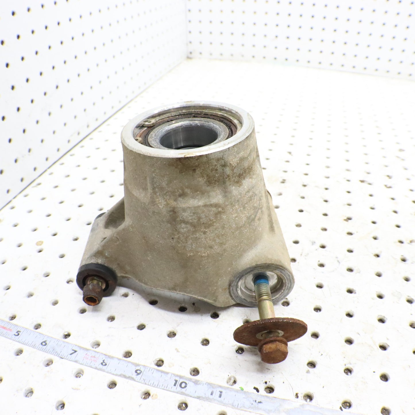 2003 Polaris Sportsman 600 left Bearing Carrier Knuckle Rear 5133663; 5134206 