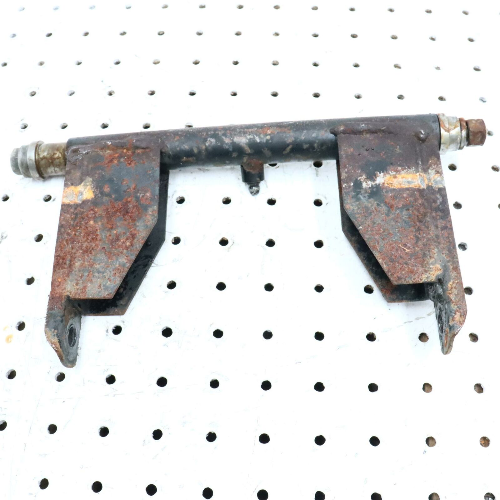 2002 ARCTIC CAT ZR 600 REAR PIVOT ARM 0704-727