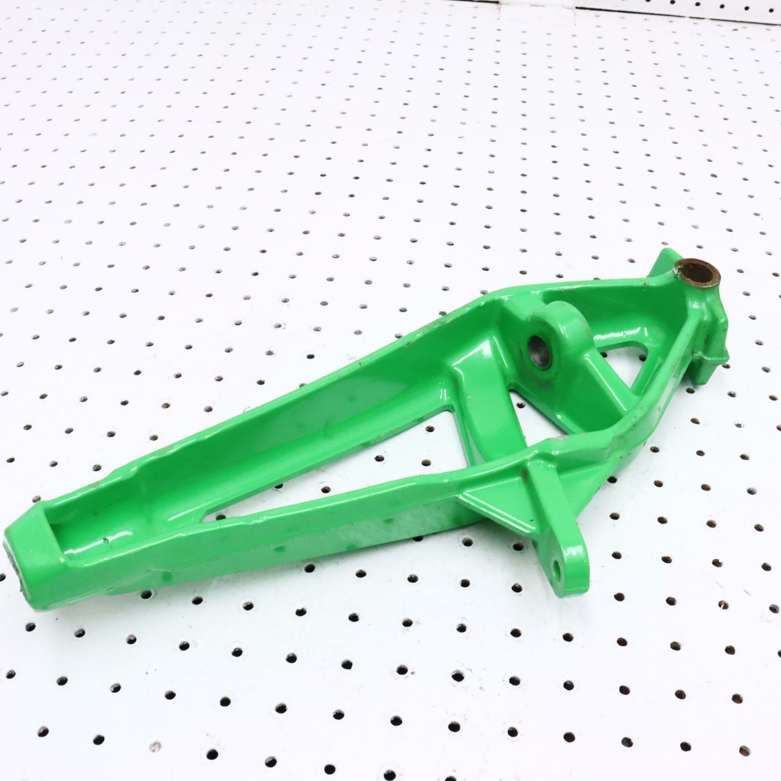2012 ARCTIC CAT PROCLIMB M800 LEFT FRONT STEERING ARM SPINDLE KNUCKLE 2703-829