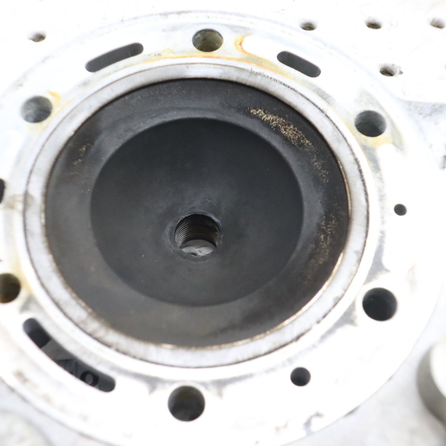 2007 Polaris Iq 600 Cylinder Head 3021790 GOOD!