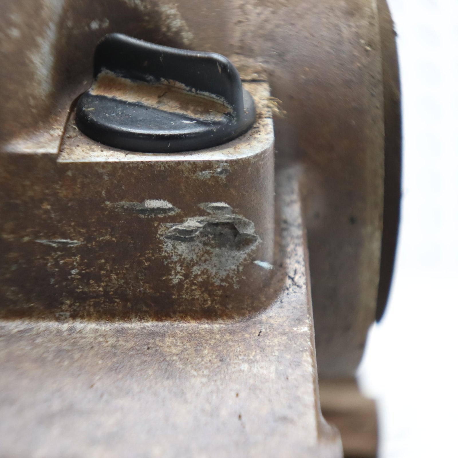 2016 SUZUKI KING QUAD 500 REAR GEARCASE FINAL DRIVE 27410-31G50 DAMAGED
