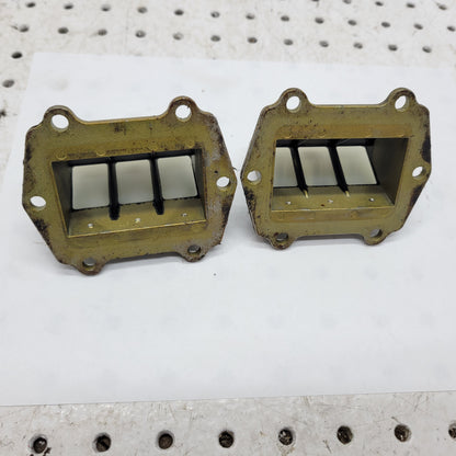 2002 ARCTIC CAT ZR 600 INTAKE REED BLOCK ASSEMBLY 3005-124